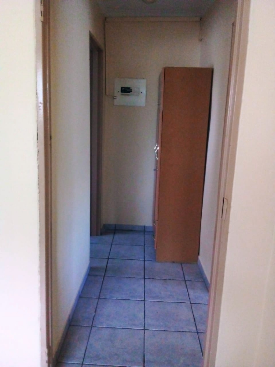 1 Bedroom Property for Sale in Vaalpark Free State